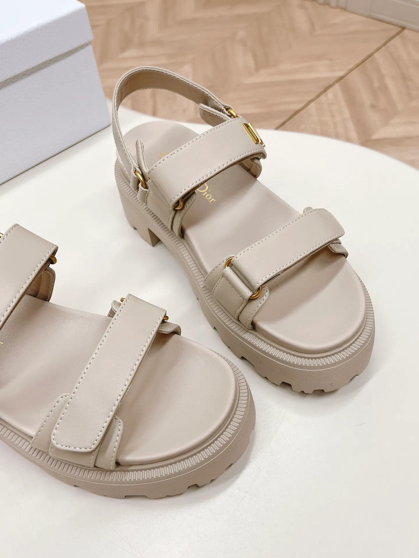👟👟Ex-factory price 540👟👟 Hot high-heeled series is on the market! New classic upgraded high-heeled bottom model, super good-looking 2024Dior Classic Velcro high-heeled sandals and slippers series, original replica, high version, super durable and versatile, very comfortable on the feet, slimming and taller, whiter, original leather upper, original D hardware buckle, original TPU outsole, heel height is about cm, size: 35-42